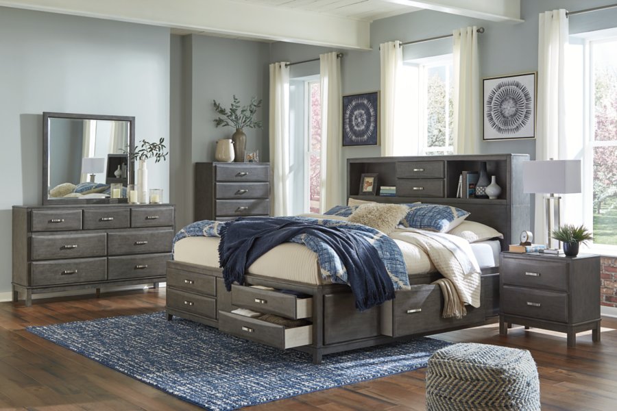 Cama Queen con almacenaje, cómoda, espejo, arcón y 2 mesitas de noche Caitbrook - image 12
