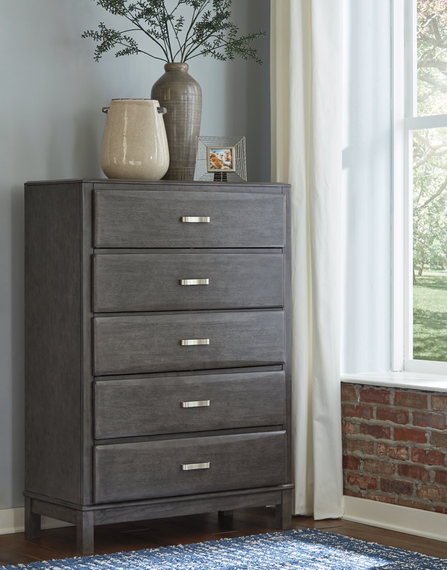Cama Queen Caitbrook con almacenaje, cómoda, arcón y 2 mesitas de noche - image 15