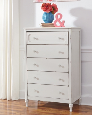 chest of drawers at baby boom
