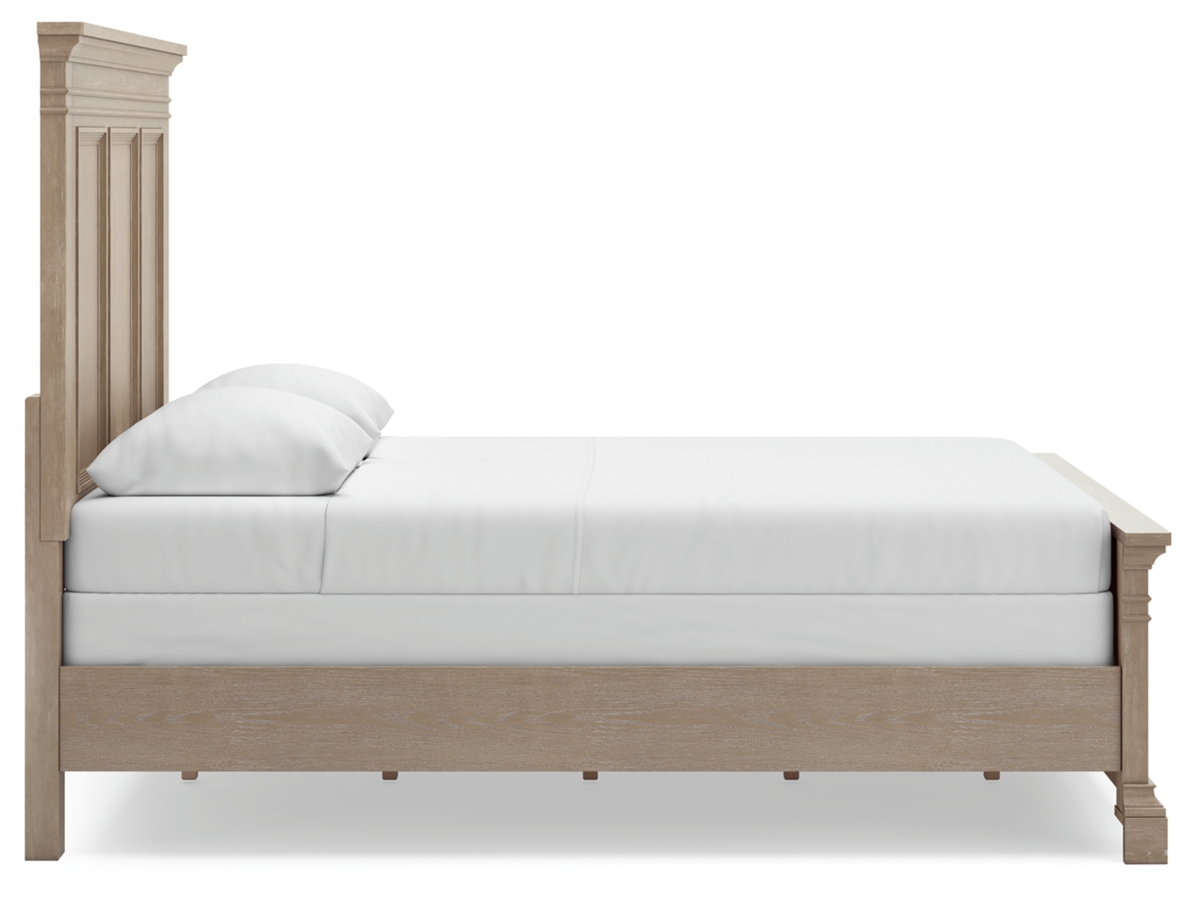 Vallardia Queen Panel Bed