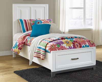 Brynburg Twin Panel Bed