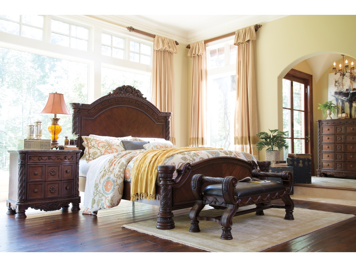 North Shore Upholstered Bench Ashley