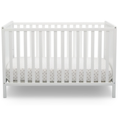 Delta Children Heartland Classic 4 In 1 Convertible Baby Crib Set