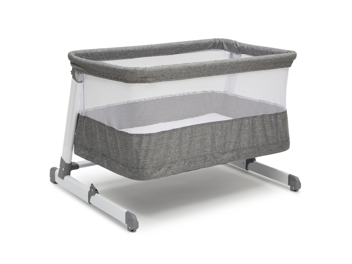 Delta simmons bassinet online