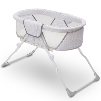 Delta ez fold store travel bassinet