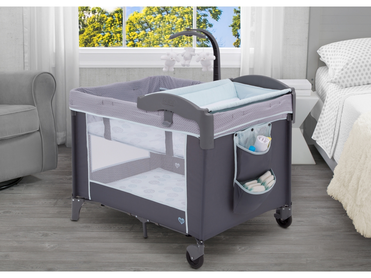 Delta Children Portable Baby Play Yard Removable Bassinet Changing Table Ashley