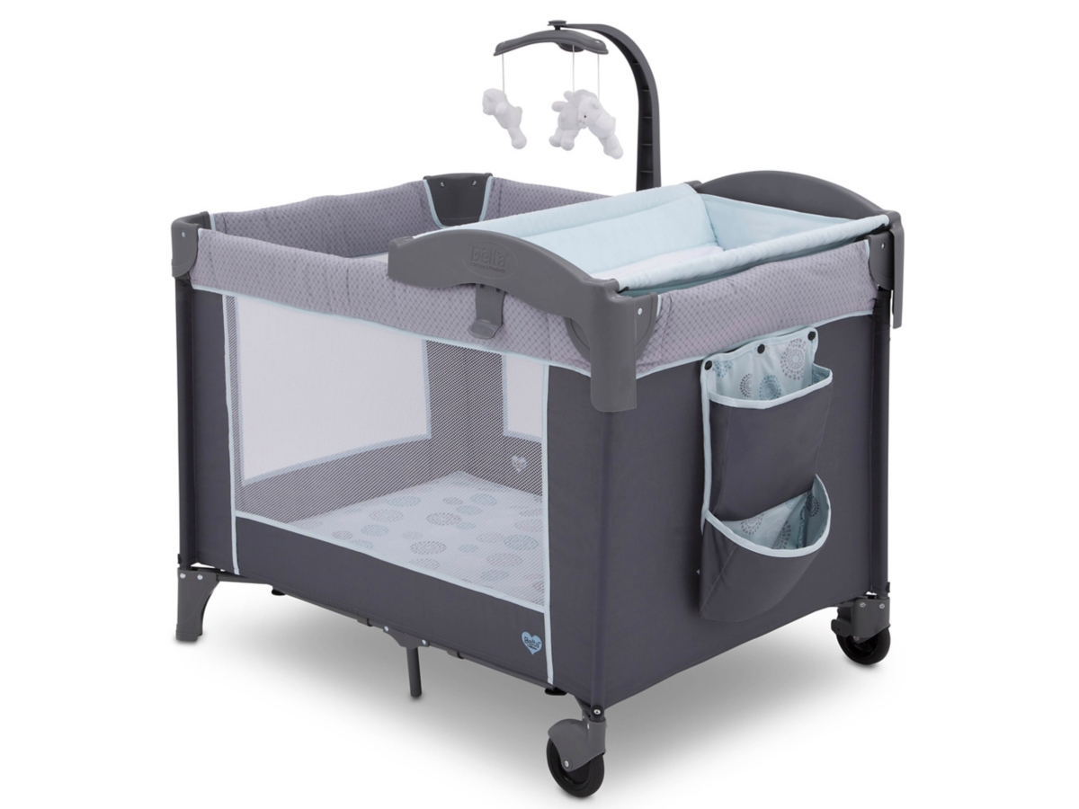 Delta Children Portable Baby Play Yard Removable Bassinet Changing Table Ashley