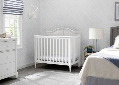 Delta parker hot sale mini crib