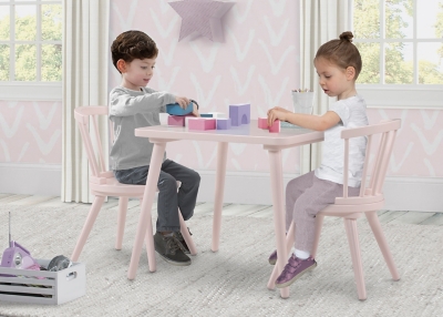 Delta homestead clearance table and chairs