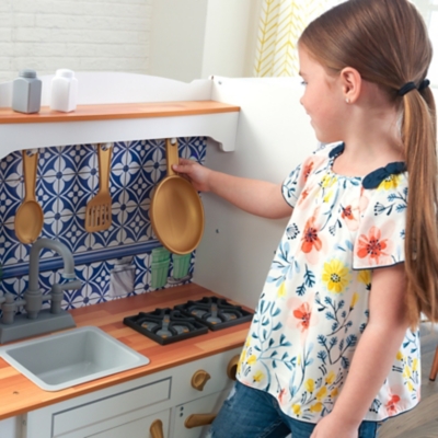 Kidkraft little cooks kitchen best sale work station