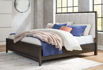Westonfort Queen Upholstered Panel Bed, Espresso, rollover