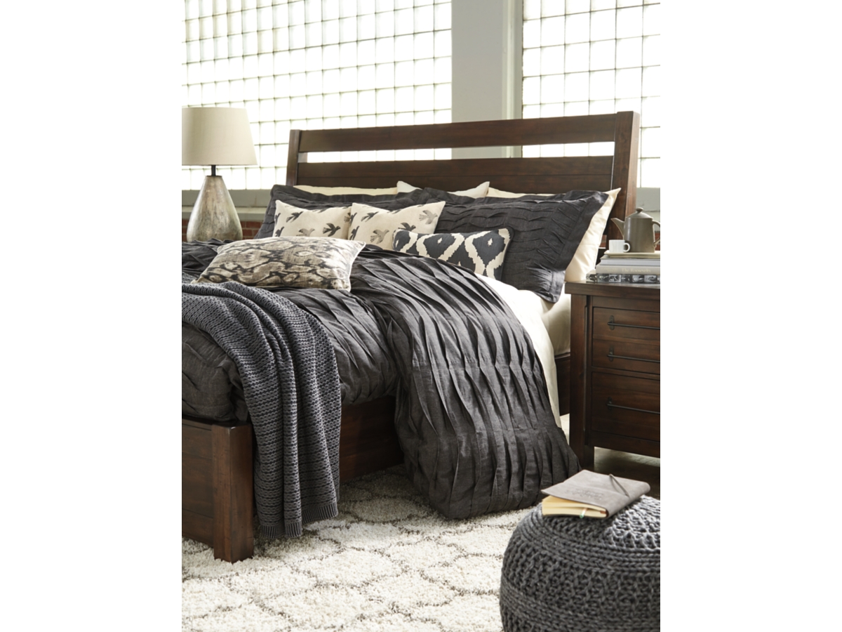 Starmore Queen Panel Bed with Chime 10 Inch Memory Foam