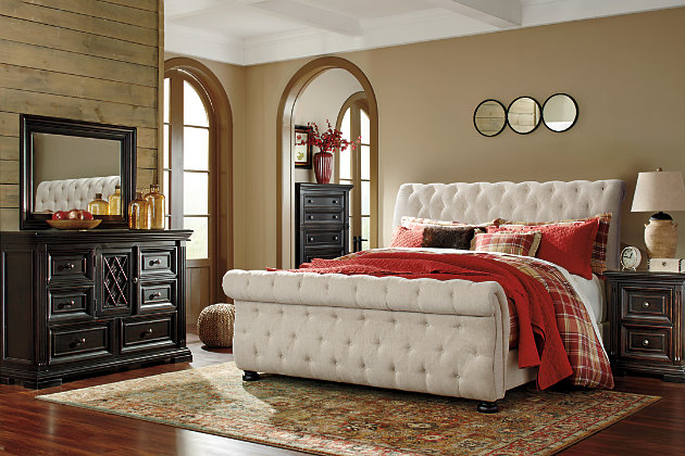 Willenburg Queen Upholstered Sleigh Bed, Upholstered Sleigh Bed King