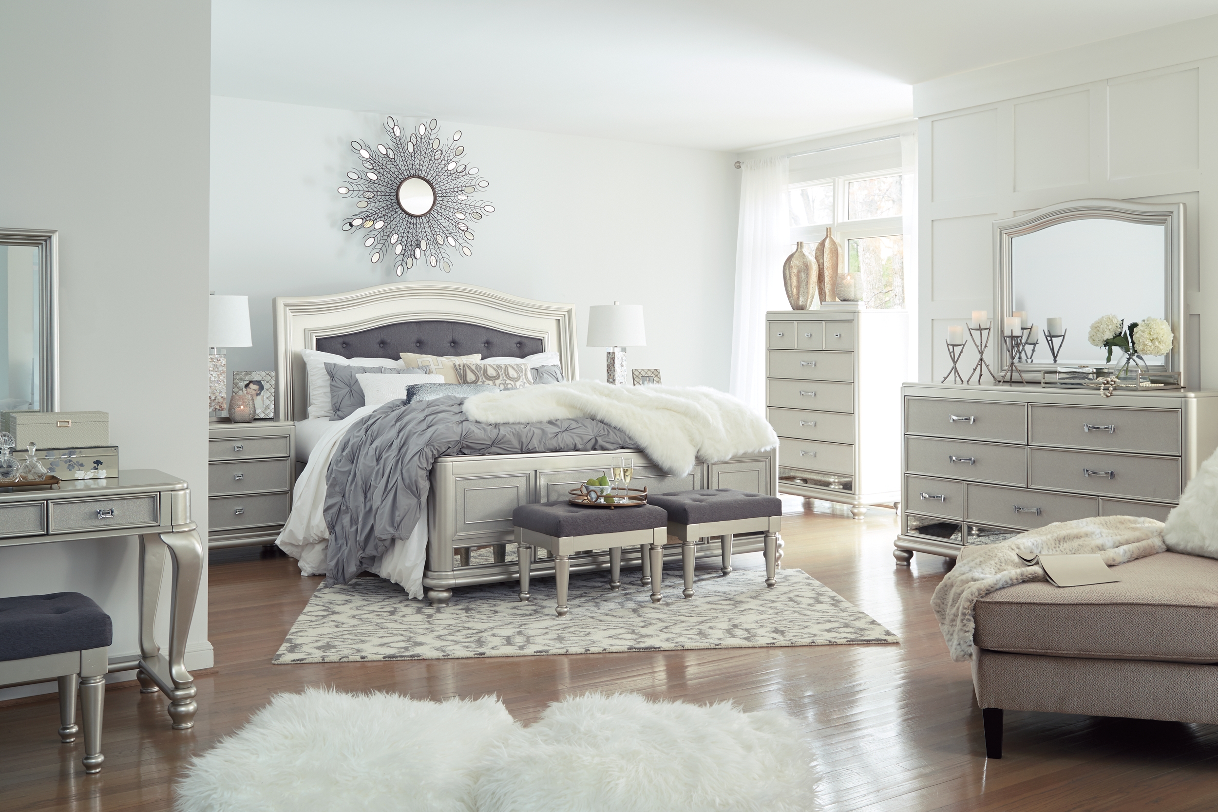 Ashley coralayne king panel deals bed in silver