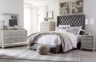 Coralayne Queen Upholstered Bed