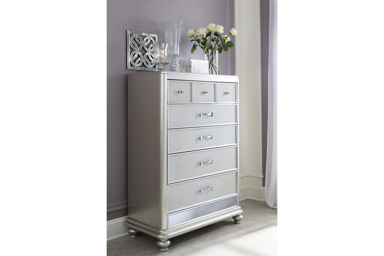 Coralayne Chest of Drawers