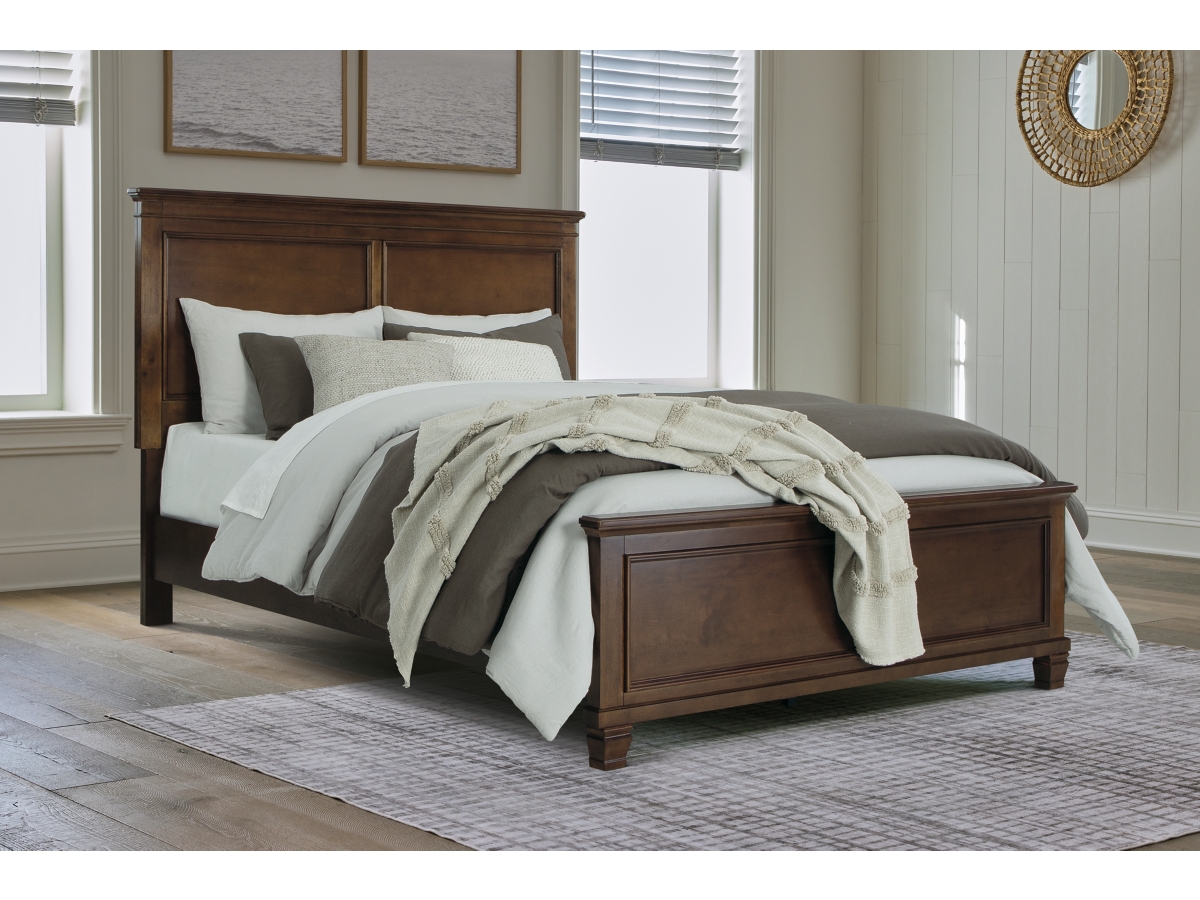 Danabrin Panel Bed - Brown