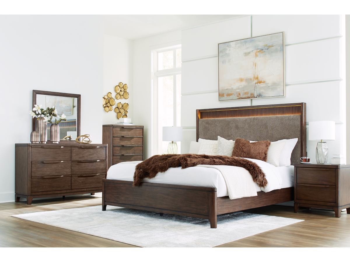 Ashleyページ Korestone Queen Upholstered Panel Bed | Ashley