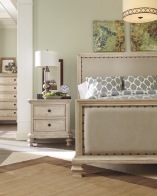 Ashley demarlos online bedroom set