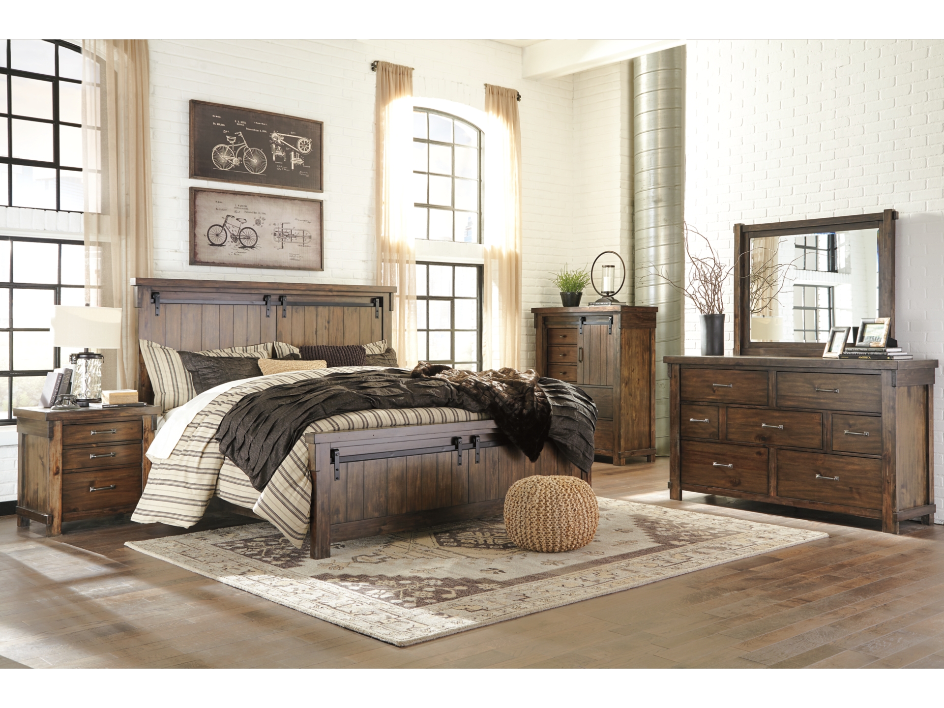 Lakeleigh Queen Panel Bed group