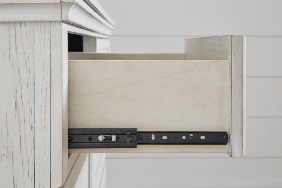 Robbinsdale Dresser - image 8