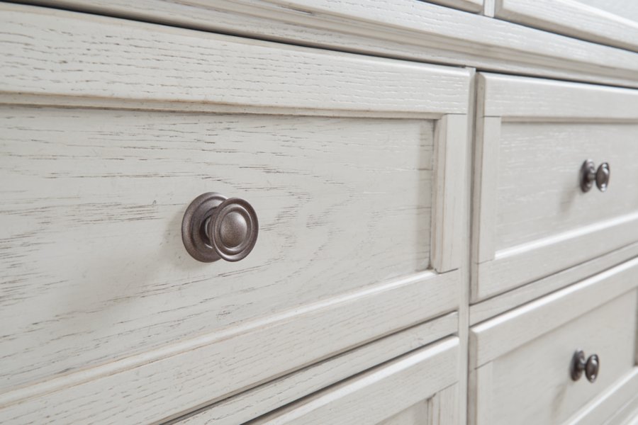 Robbinsdale Dresser - image 7