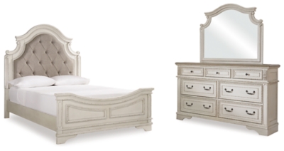 Realyn Queen Upholstered Panel Bed with Mirrored Dresser