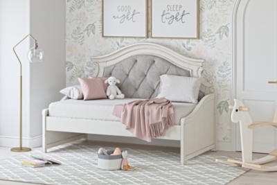 Day beds shop ashley furniture