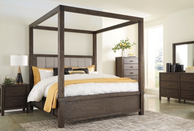 Dellbeck King Canopy Bed with 4 Storage Drawers