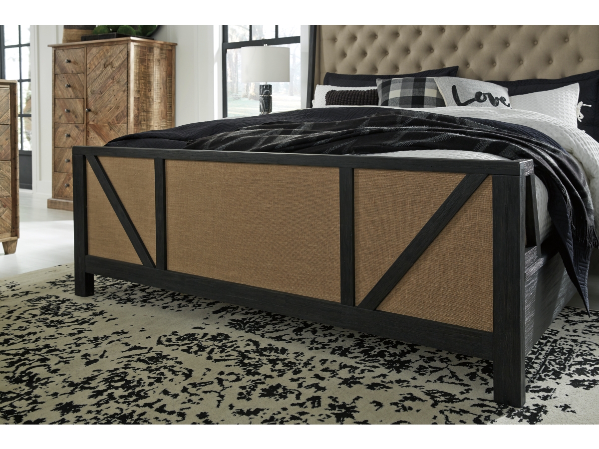 Grindleburg Queen Panel Bed Ashley