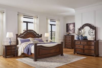 Lavinton King Poster Bed with Mirrored Dresser, Chest and 2 Nightstands, Brown