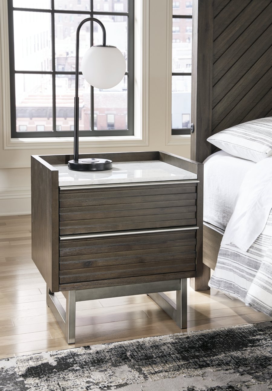 Cama tamaño King, tocador, espejo, cómoda y 2 mesitas de noche Arkenton - image 22