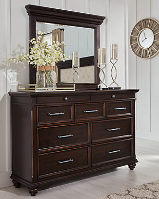 Brynhurst Dresser and Mirror, , rollover