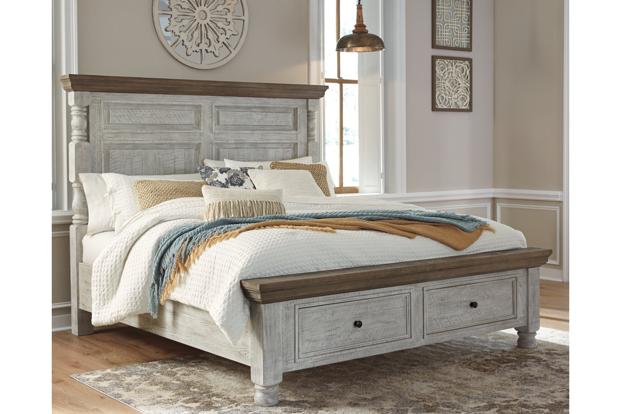 Havalance Queen Poster Bed With 2, California King Bed Ashley Furniture