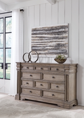 B916-31 Blairhurst 10 Drawer Dresser, Light Grayish Brown sku B916-31