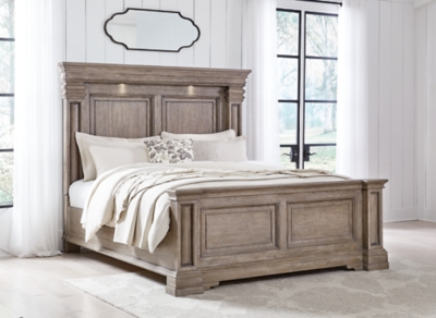 B916B4 Blairhurst King Panel Bed, Light Grayish Brown sku B916B4