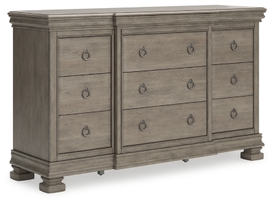 Lexorne 9 Drawer Dresser | Ashley