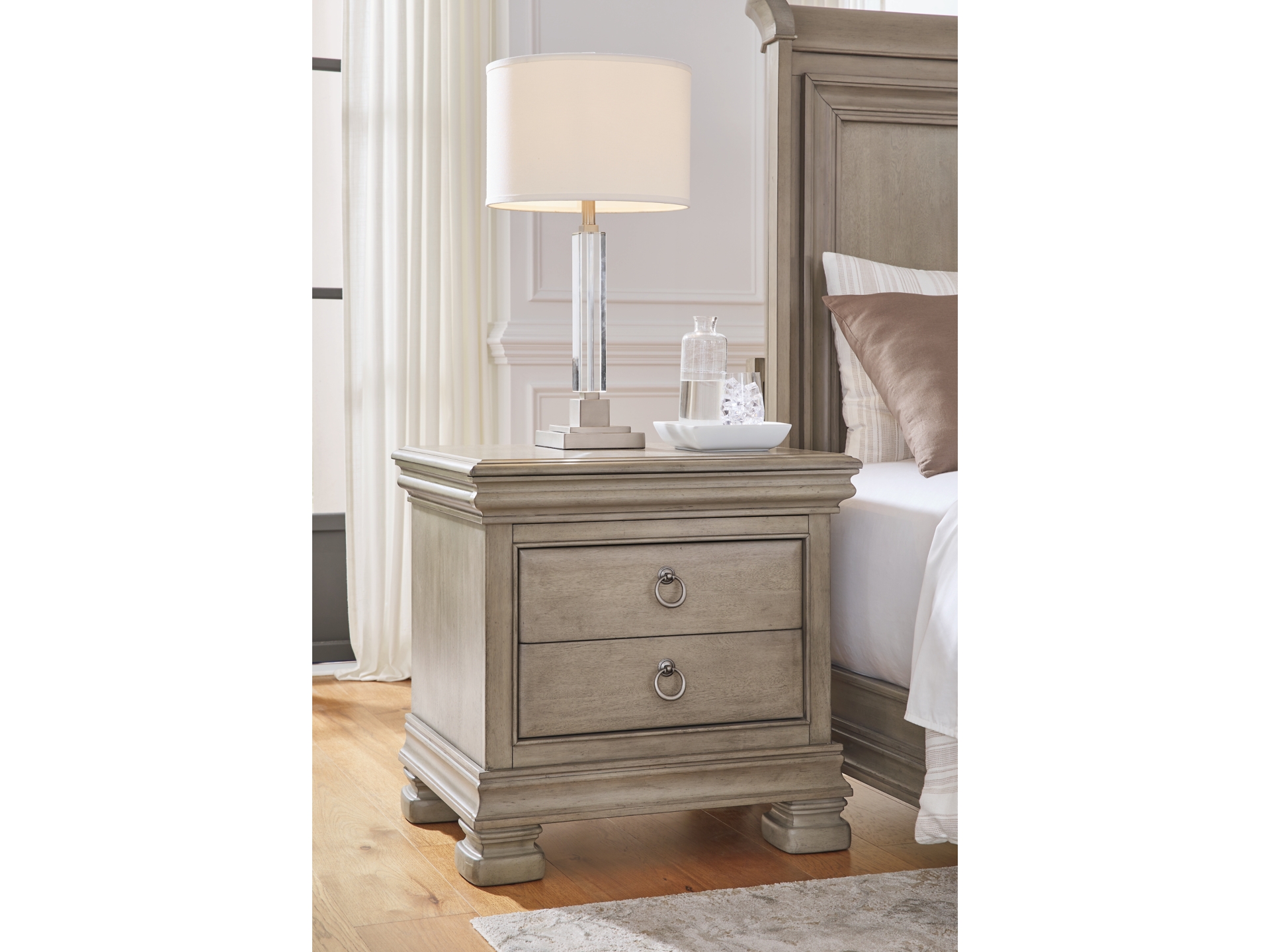 Image 5 of Lexorne  Sleigh Bed Group
