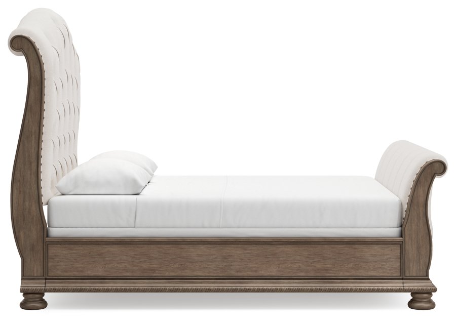 Cama trineo tapizada Queen, cómoda y espejo Ardenfield - image 6