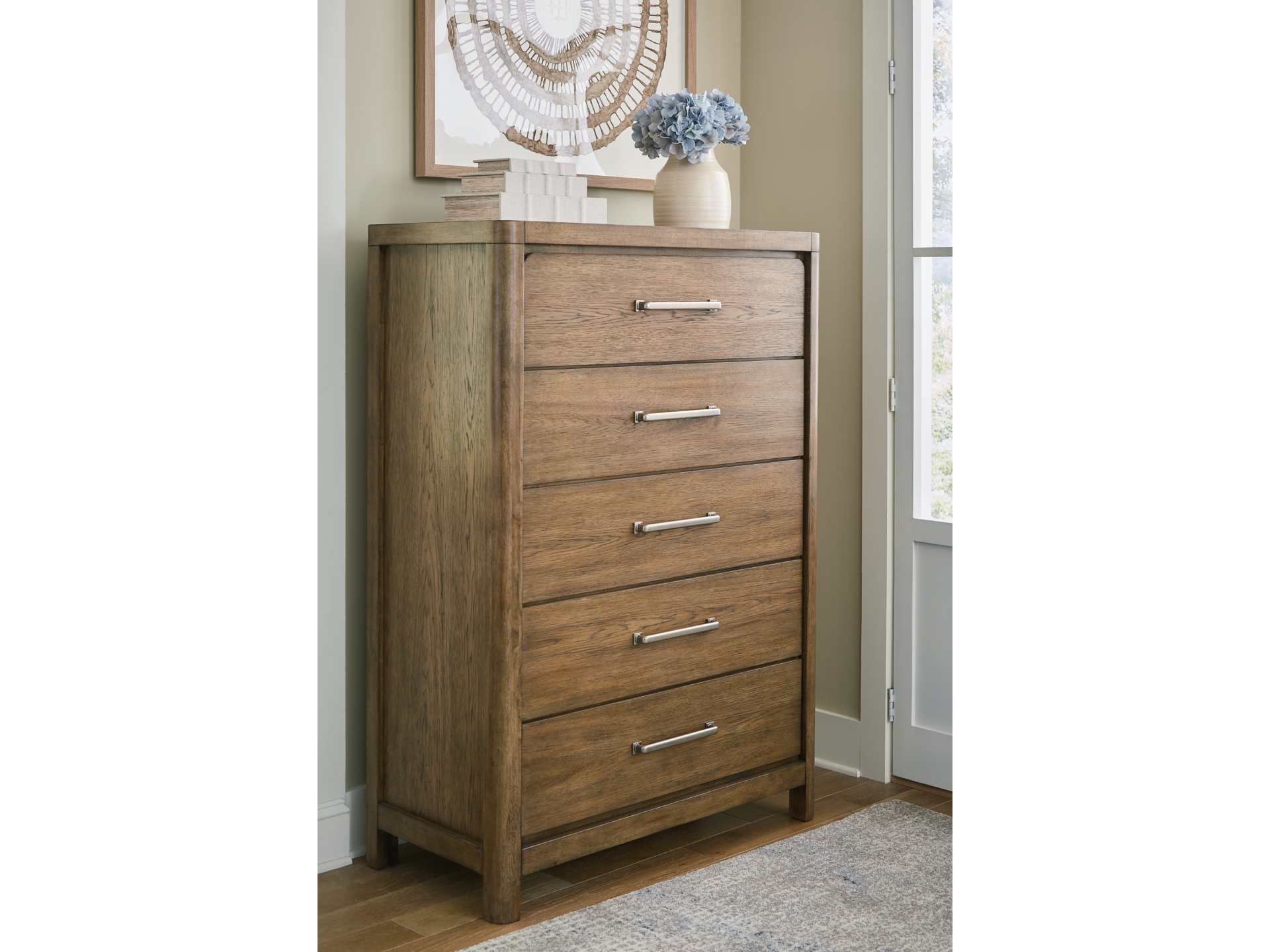 Image 6 of Cabalynn  Upholstered Bed 