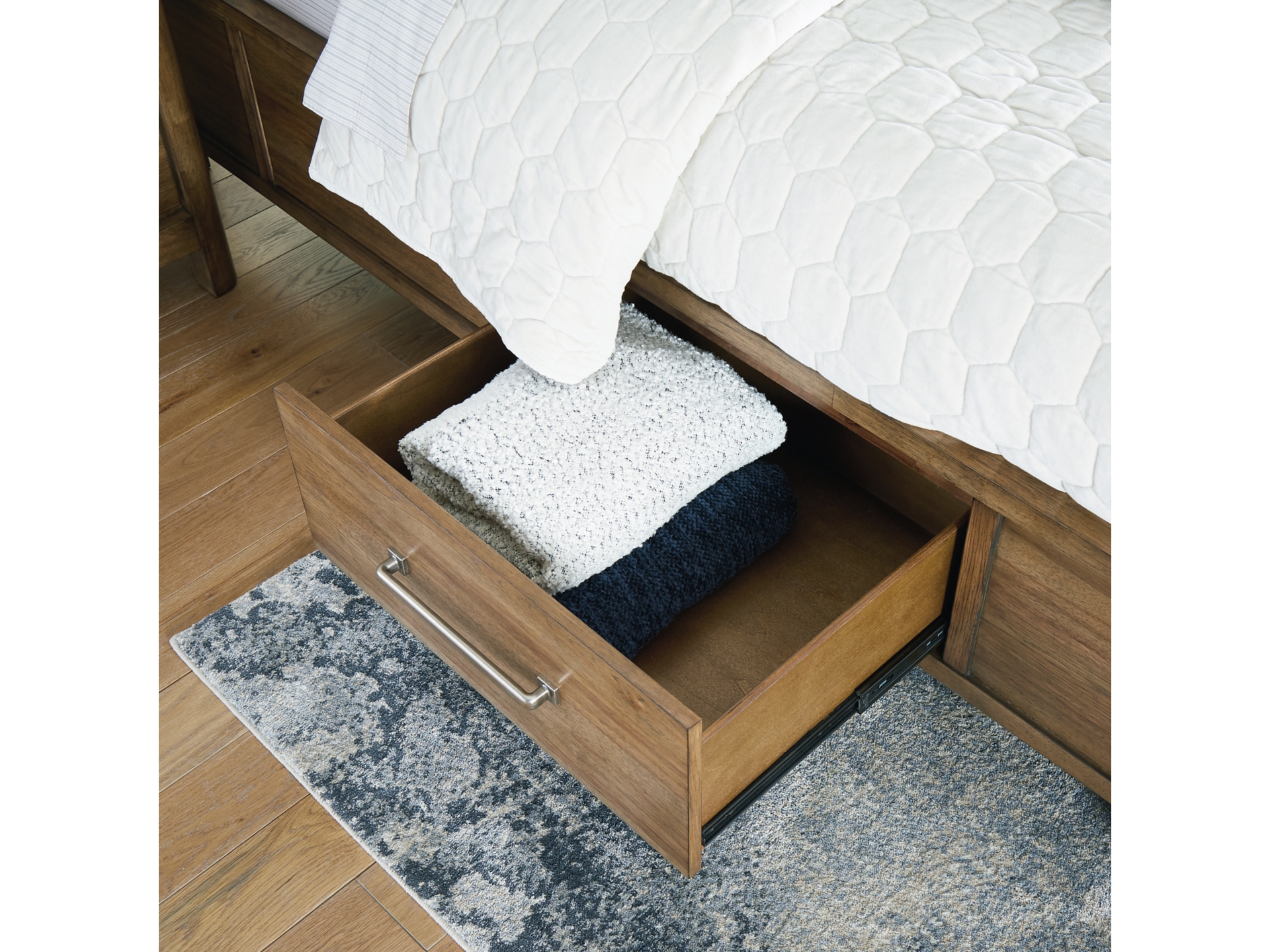 Image 5 of Cabalynn Bed with Storage