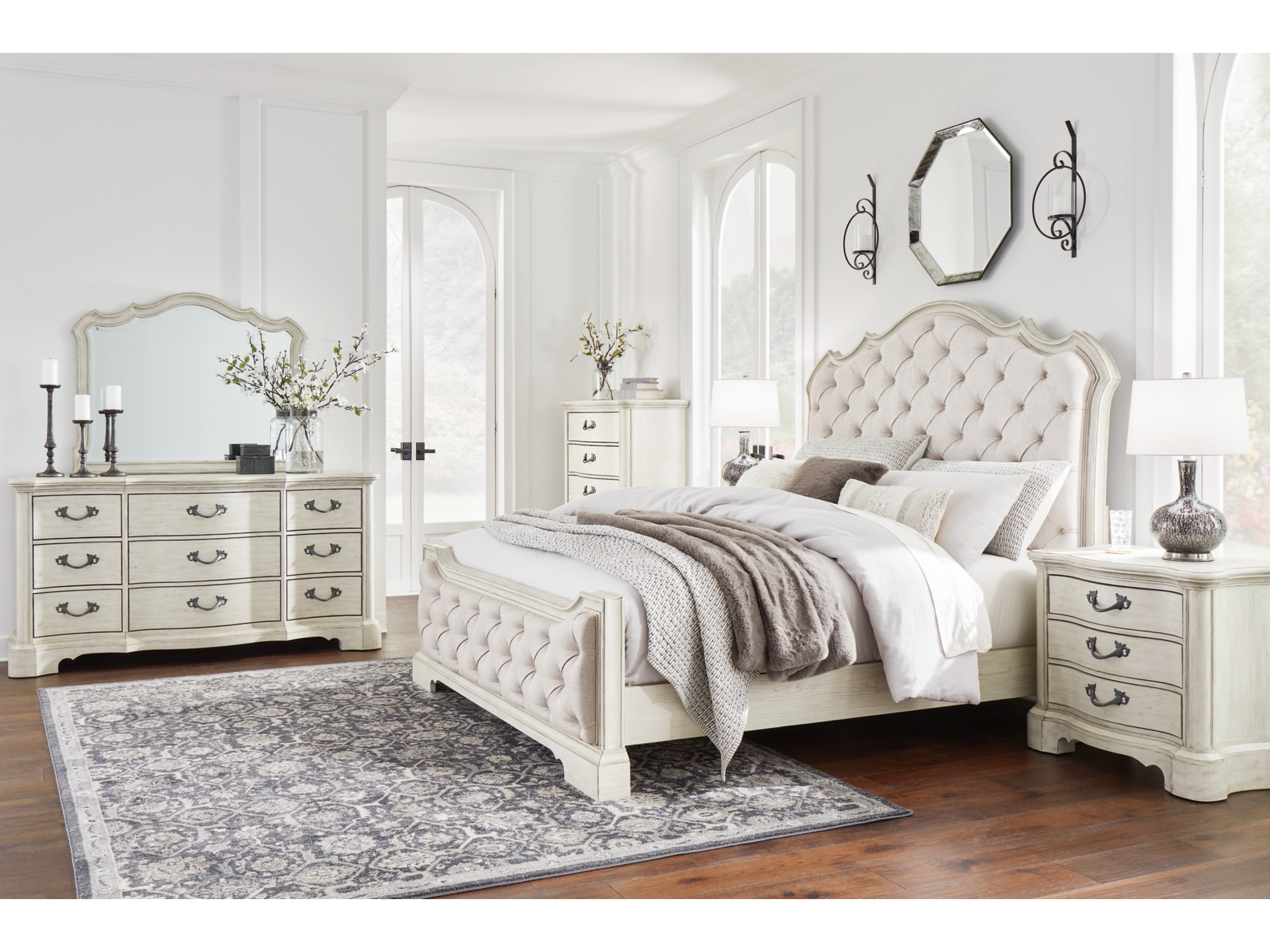 Arlendyne  upholstered Bed collection 