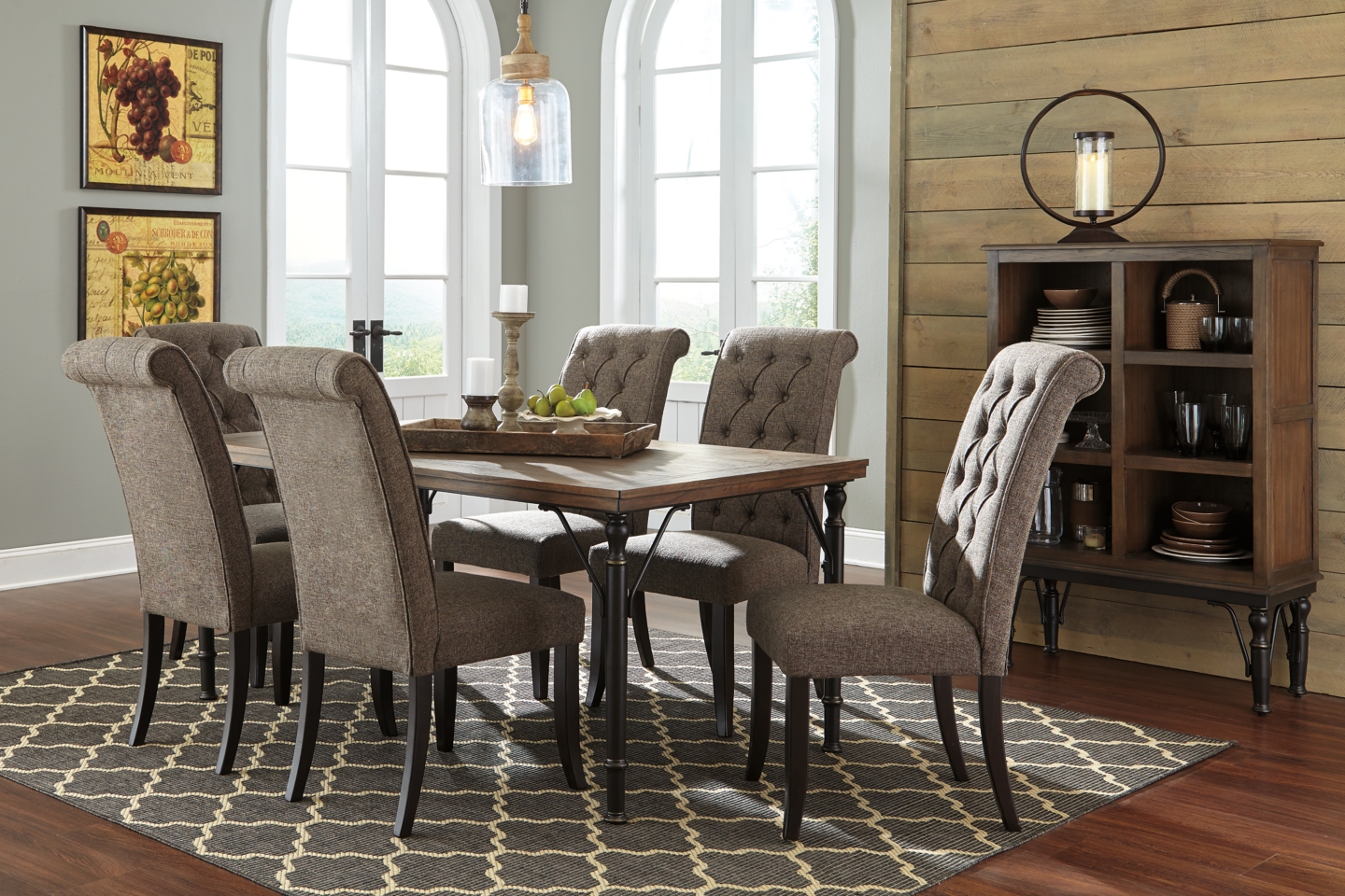 Tripton dining 2024 room set