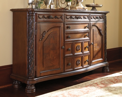 North Shore Dining Room Server | Ashley