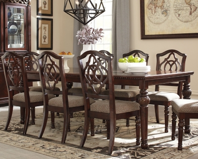 leahlyn dining room table