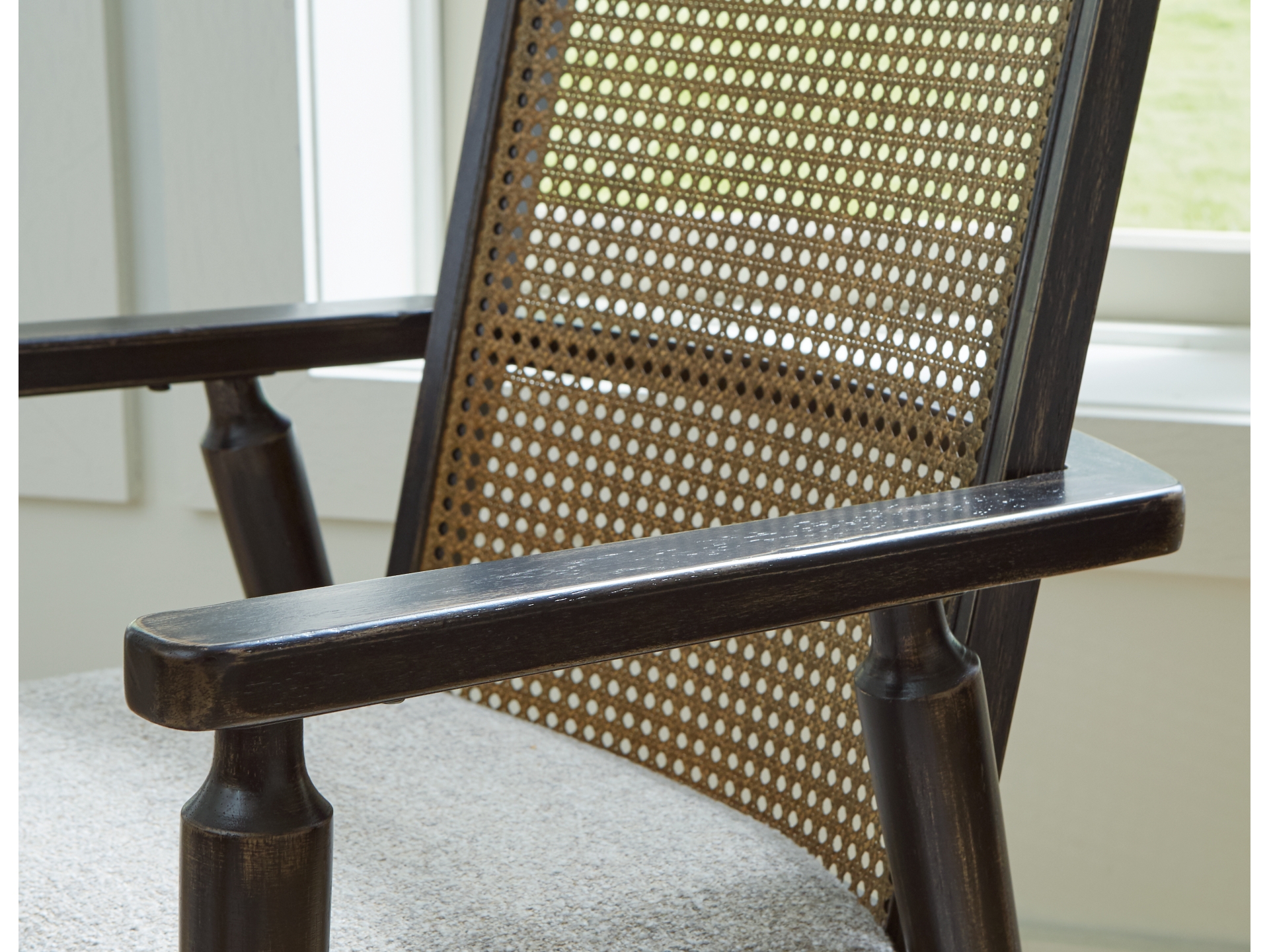 Image 1 of Galliden Dining Table and 6 Chairs 