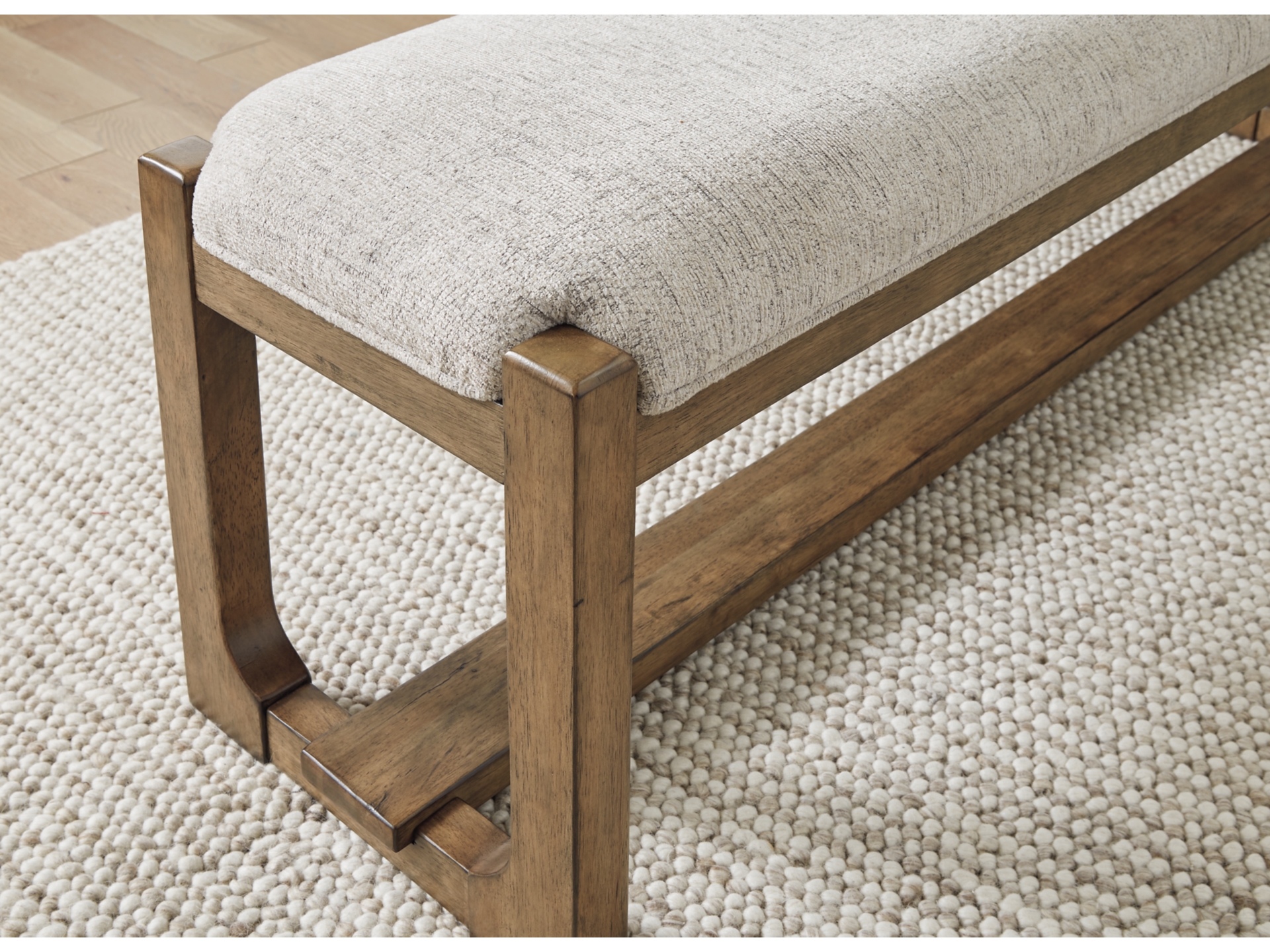Image 8 of Cabalynn Dining Table up to 8 Chairs