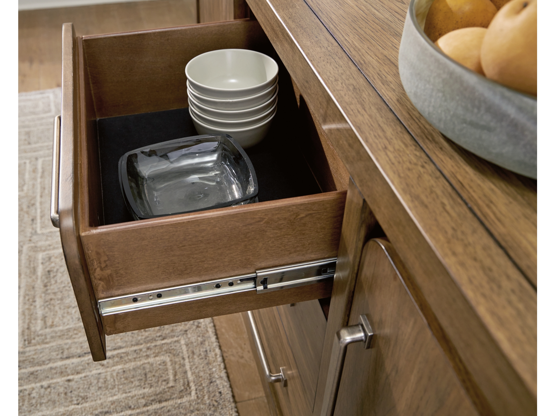 Image 1 of Cabalynn Dining Server
