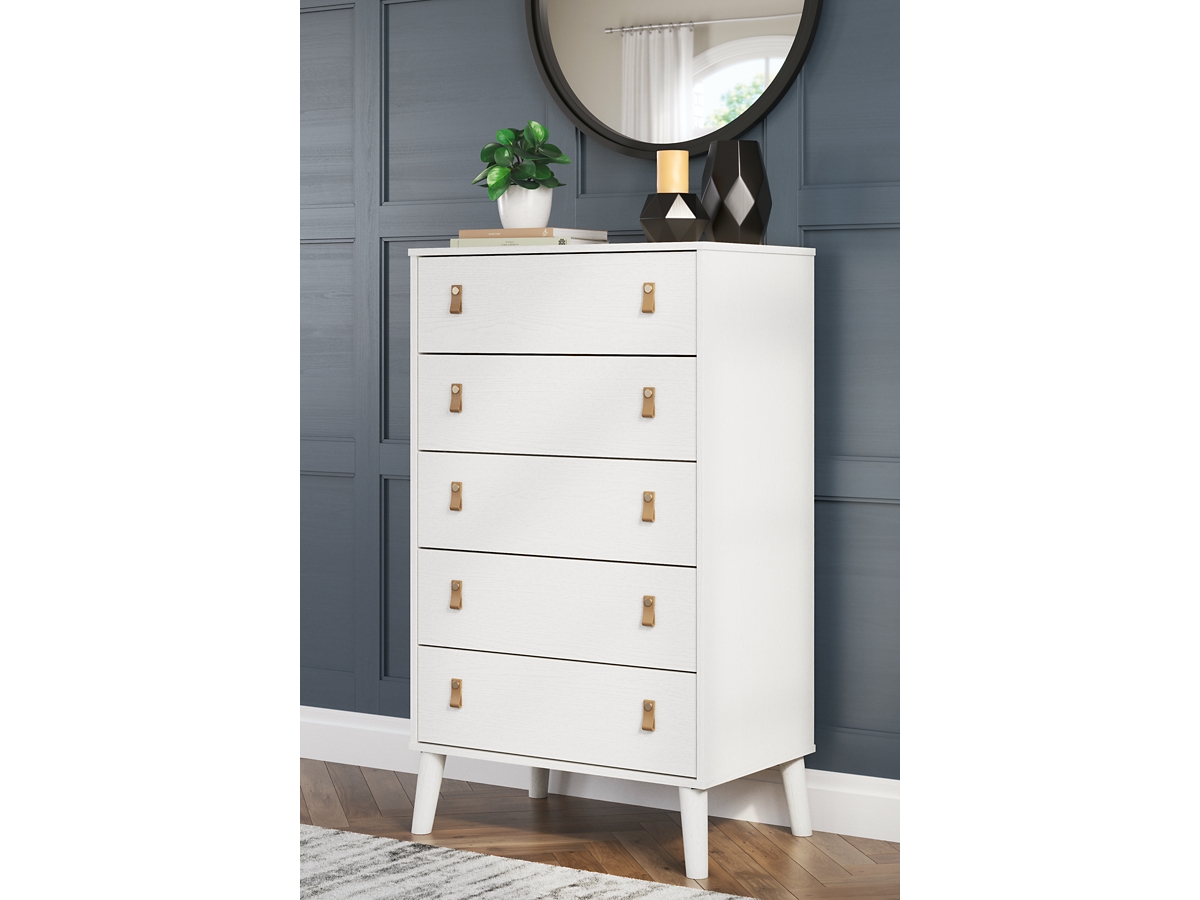 Signature Design by Ashley Bedroom Zelen Chest of Drawers