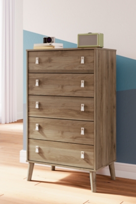 Aprilyn 5 Drawer Chest of Drawers | Ashley